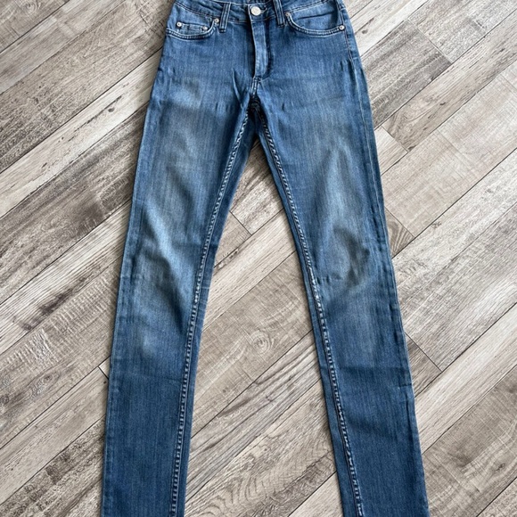 19- Acne studio Jeans - Picture 2 of 5